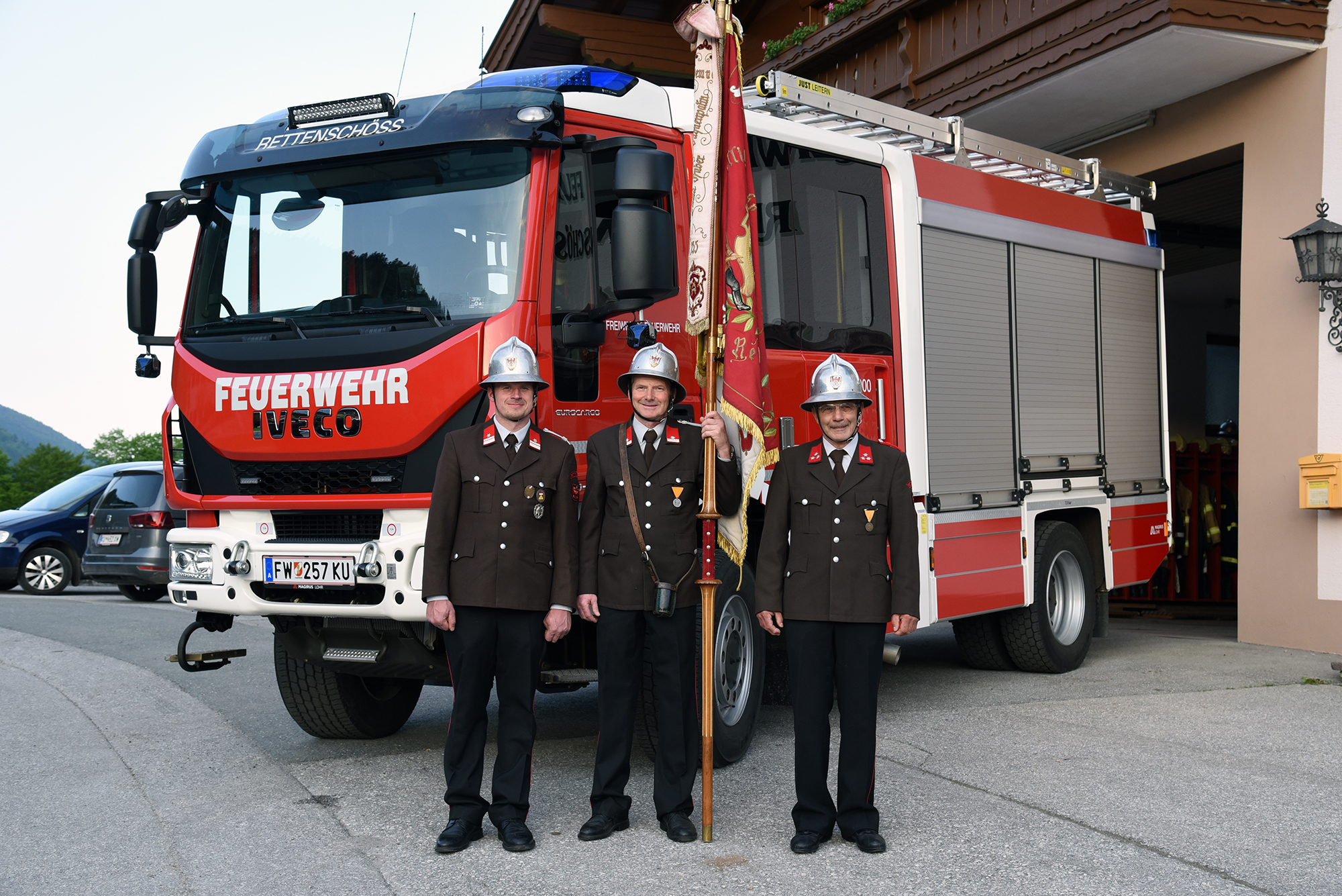 FF Rettenschoess Fahnenabordnung 2024